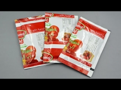 ¡Fácil actúe! Empaquetadora de aislamiento de los lados de la bolsita 4 de la salsa de tomate de la salsa de soja de la salsa de la patata de LC-60YZ